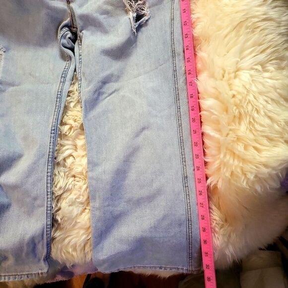 O'Neil cropped very stylish skaterpants,with embroidered sunshineon right pocket - Picture 3 of 7